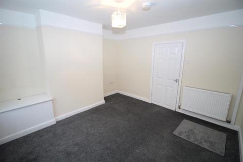 2 bedroom terraced house to rent, Queen Street, Staffordshire ST10