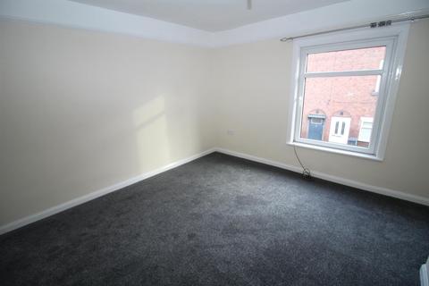 2 bedroom terraced house to rent, Queen Street, Staffordshire ST10