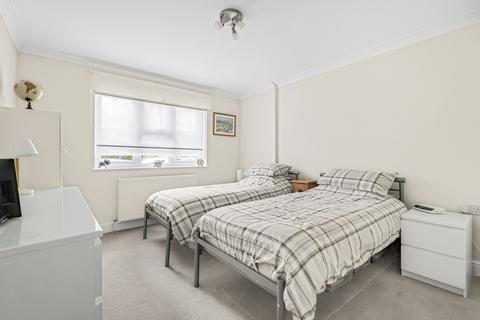 1 bedroom flat for sale, Ottway Walk, Welwyn, AL6