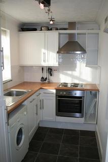 Studio to rent, East Hill Wandsworth