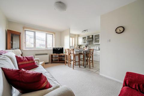 1 bedroom flat for sale, Gladbeck Way, Enfield