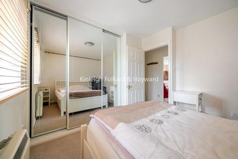 1 bedroom flat for sale, Gladbeck Way, Enfield