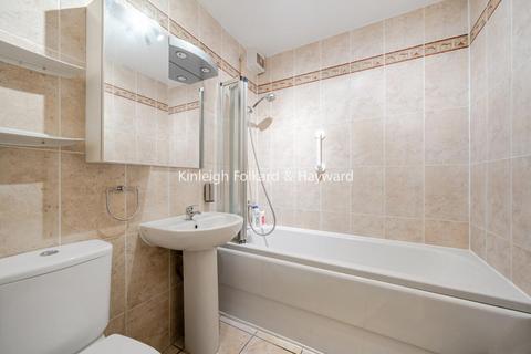 1 bedroom flat for sale, Gladbeck Way, Enfield