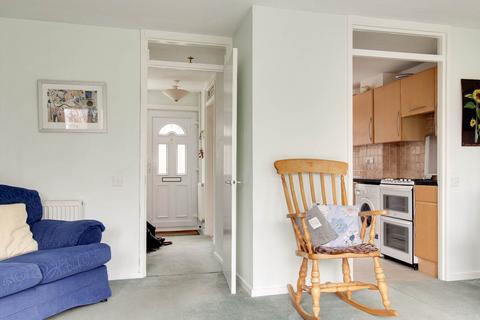 7 Bishops Drive, Lewes, BN7 1HA