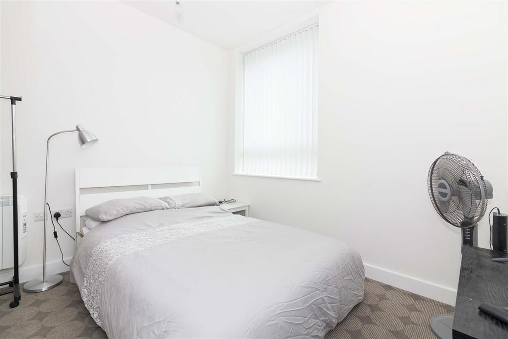 To Let By Aspire Residential, The Causeway.