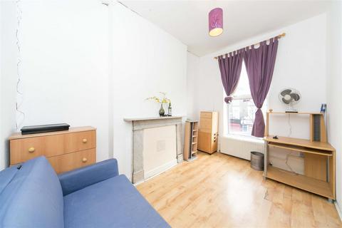 1 bedroom apartment to rent, Caledonian Road, N1