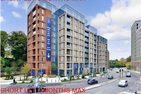 1 bedroom apartment to rent, Marketfield Way Redhill RH1