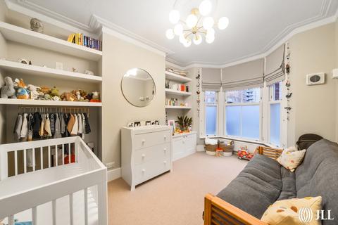 2 bedroom flat for sale, Brouncker Road London W3