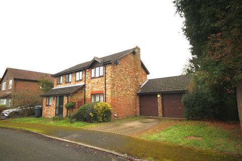 4 bedroom detached house for sale, Rochester Avenue, Canterbury