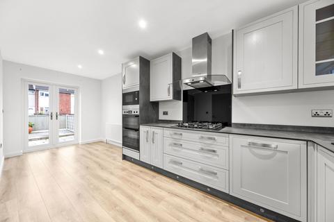 8 Ash View, East Ardsley, Wakefield, WF3 2HY