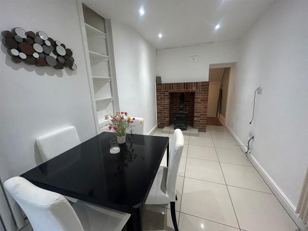 Dining area.jpg