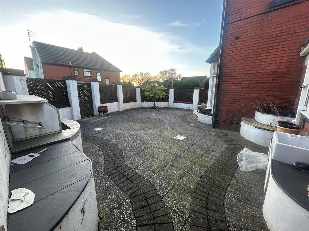 Bbq area.jpg