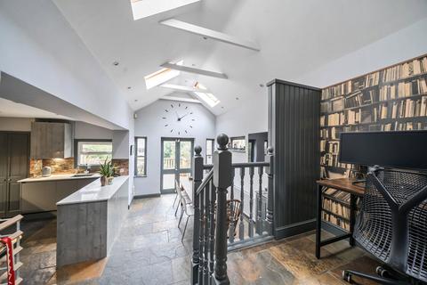 50 Summer Road, Thames Ditton, KT7 0QQ