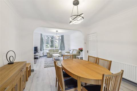 4 bedroom detached house for sale, St. Johns Road, Harpenden, Hertfordshire, AL5