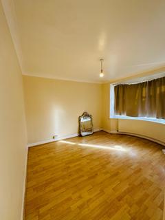 3 bedroom semi-detached house to rent, Stroud Gate, Harrow HA2