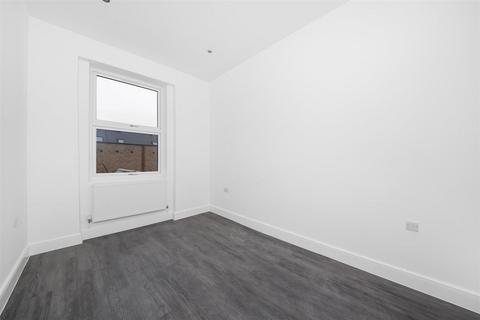 2 bedroom flat to rent, Burnt Ash Hill, Lee, London