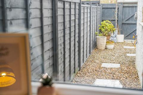 75 Albert Road, Harrogate, HG1 4HX
