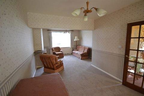 3 bedroom semi-detached house to rent, Hylion Road, Leicester