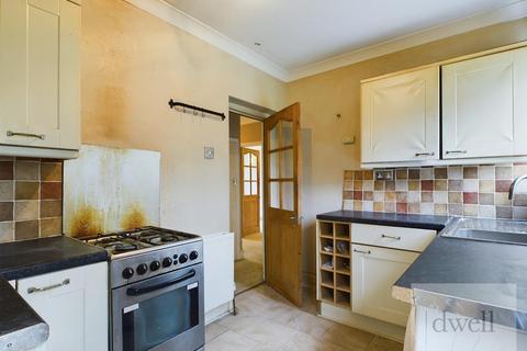 2 bedroom flat for sale, Otterburn Gardens, Adel, Leeds, LS16