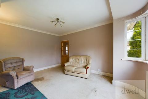 2 bedroom flat for sale, Otterburn Gardens, Adel, Leeds, LS16