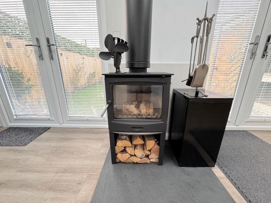 Log burner