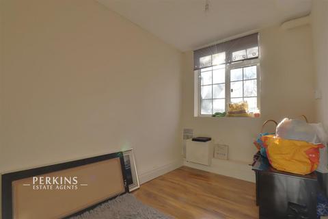 3 bedroom flat for sale, Greenford, UB6