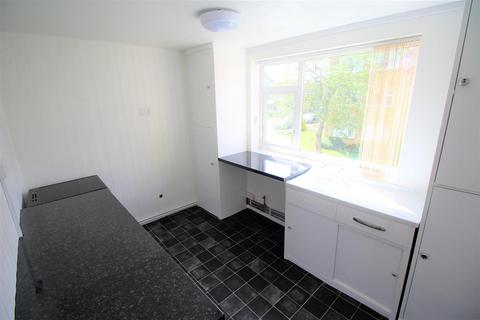 2 bedroom apartment to rent, Garden Flats, Eastern Green CV5