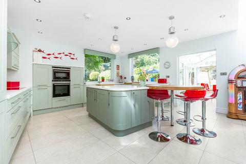 undefined, The Avenue, Twickenham, TW1