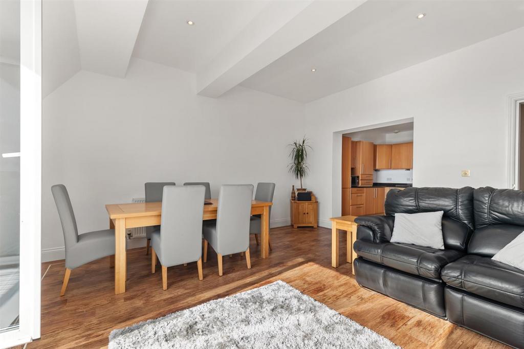 Living/Dining Room