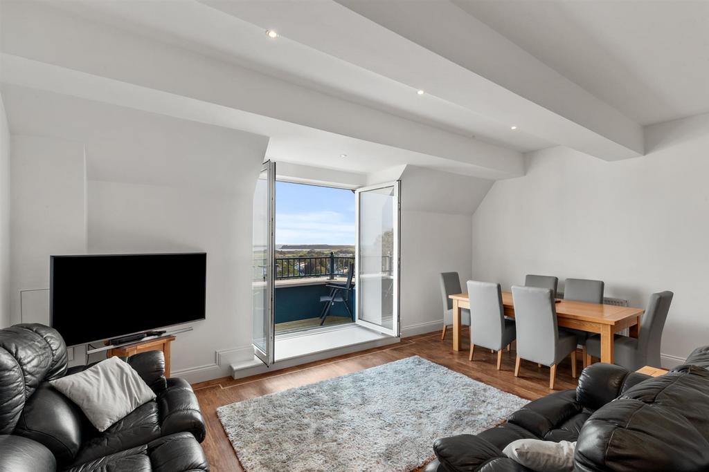 Living/Dining Room