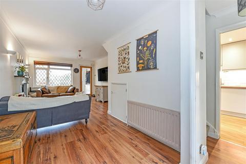 3 bedroom semi-detached house for sale, Denmead, Hampshire