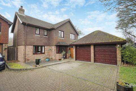 4 bedroom detached house for sale, Church Hill, Shepherdswell, CT15