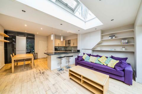 4 bedroom end of terrace house for sale, Raleigh Road, Richmond TW9