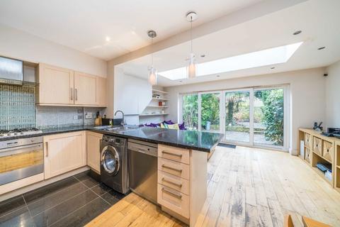 4 bedroom end of terrace house for sale, Raleigh Road, Richmond TW9