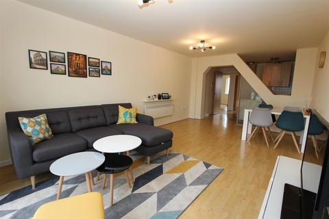 2 bedroom flat to rent, Aspect 14, Elmwood Lane