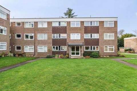 2 bedroom flat for sale, Downs Hill Road, Epsom KT18