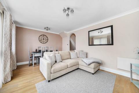 2 bedroom flat for sale, Thornhill Gardens,Leyton London