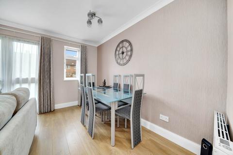 2 bedroom flat for sale, Thornhill Gardens,Leyton London