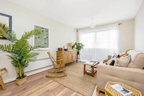 2 bedroom apartment for sale, Highwood Close, East Dulwich, London, SE22