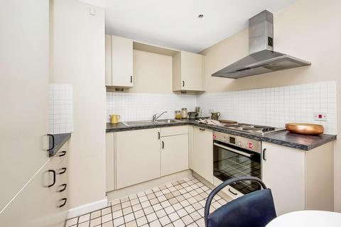 2 bedroom apartment for sale, Highwood Close, East Dulwich, London, SE22