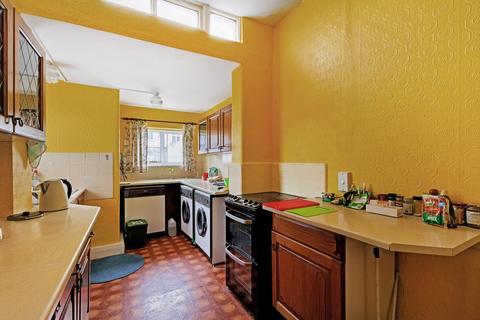 3 bedroom terraced house for sale, Camborne Avenue, Northfields, Ealing, W13