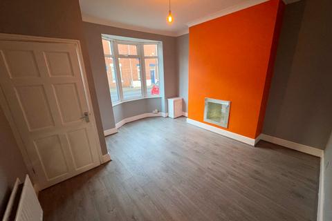 2 bedroom house to rent, Chandos Street, Darlington DL3