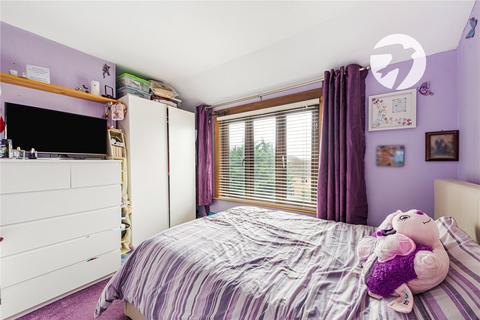 15 Mounts Road, Greenhithe, DA9 9LY