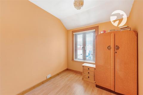 15 Mounts Road, Greenhithe, DA9 9LY