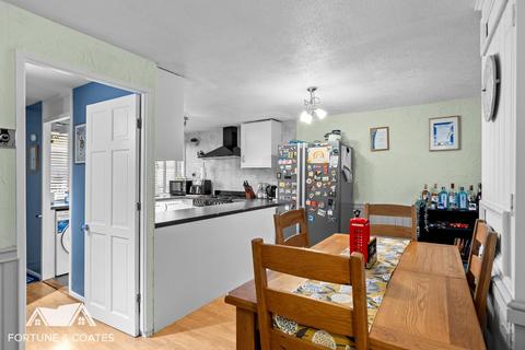 28 Berecroft, Harlow, CM18 7SA