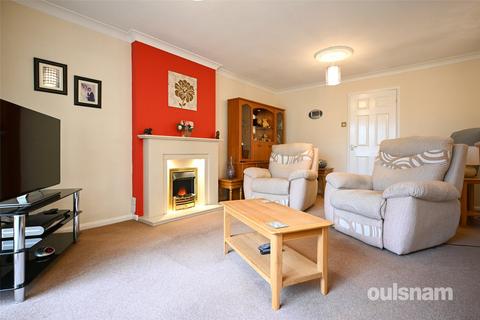 3 bedroom bungalow for sale, Squirrels Hollow, Oldbury, West Midlands, B68