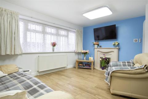 84 Arkwright Road, Irchester, Wellingborough, NN29 7EF