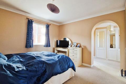 7 Denton Crescent, Black Notley, Braintree, CM77 8ZZ