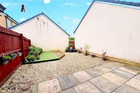 4 bedroom semi-detached house to rent, Parc Panteg, Griffithstown, Pontypool