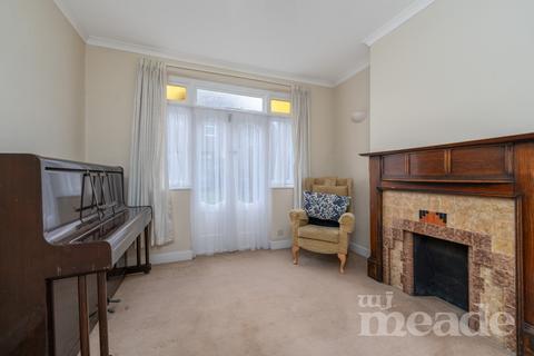 3 bedroom semi-detached house for sale, Larkshall Road, Highams Park, E4